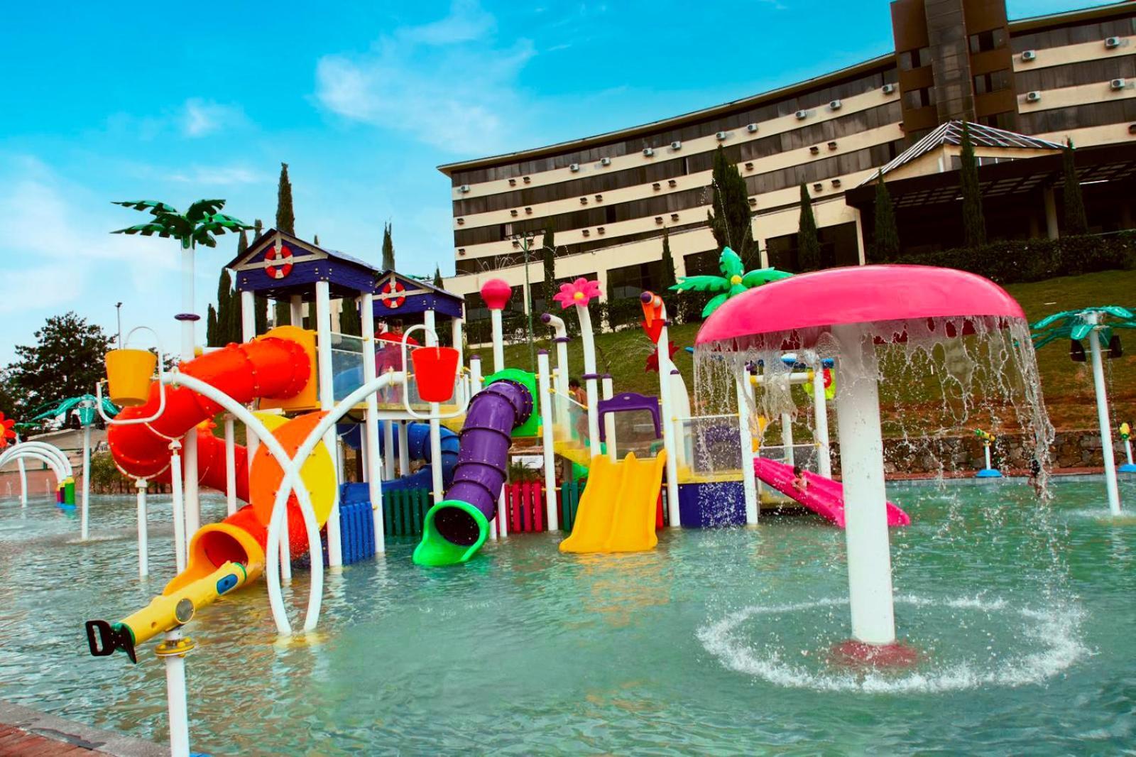 Hotel Golden Park All Inclusive Pocos De Caldas By Nacional Inn Εξωτερικό φωτογραφία Water park at the hotel